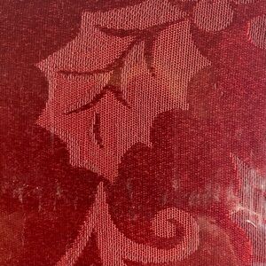 St. Nicholas Square 70” Round Holly Design Red Tablecloth